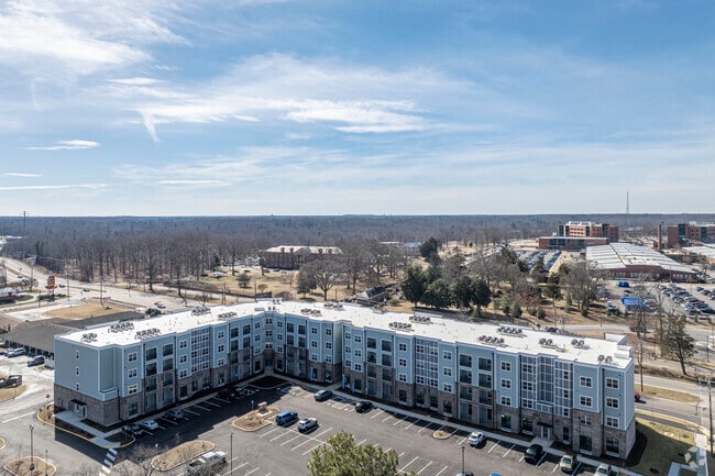 Building Photo - Liberty Gardens