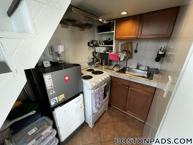 72 Kneeland St Unidad 705