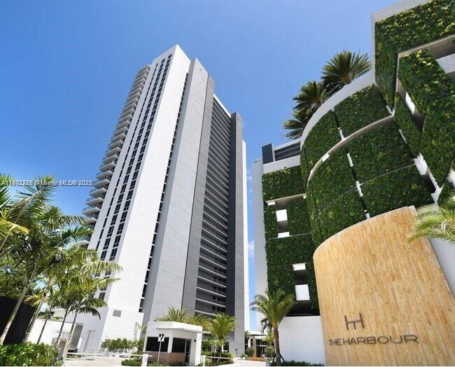 Building Photo - 16385 Biscayne Blvd Unit 2103