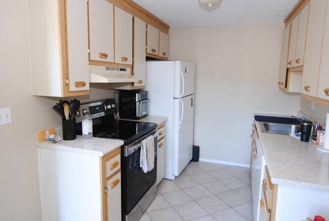 223 Fox Hollow Dr