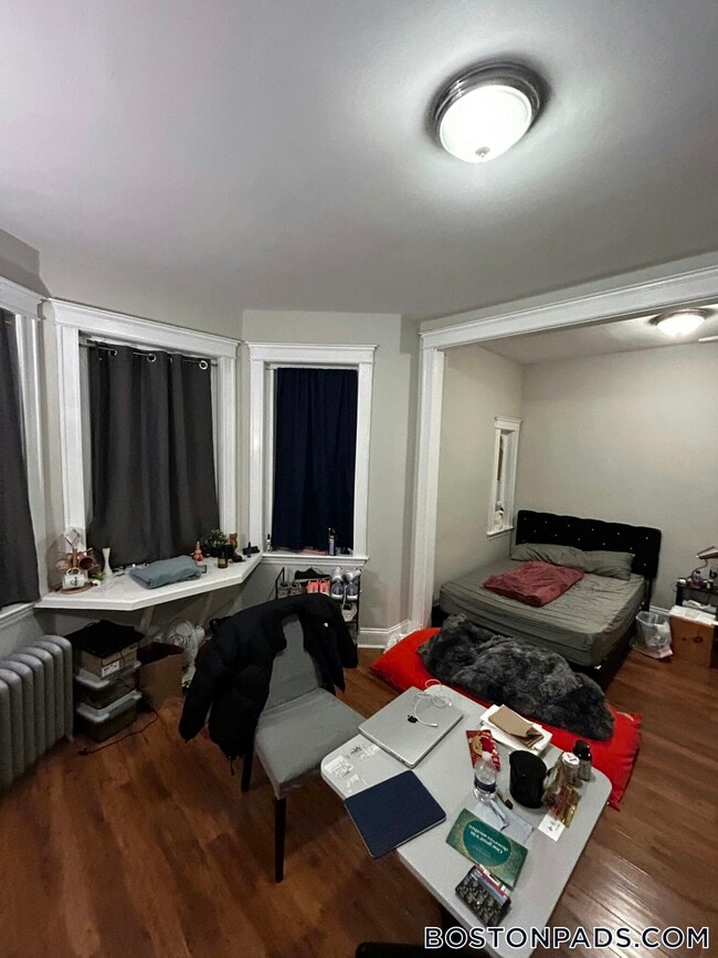 Building Photo - 1185 Commonwealth Ave Unit 1 Rental