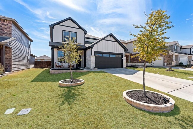 Photo - 324 Black Alder St