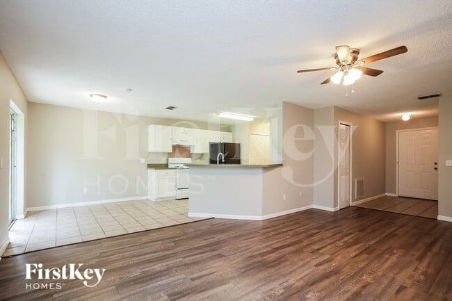 Photo - 415 Calhoun St