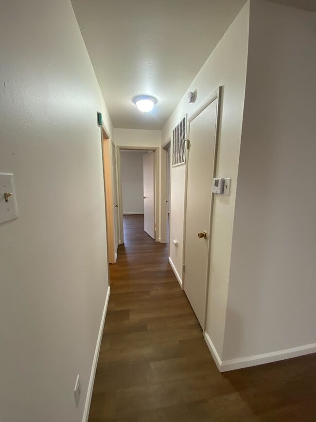 Photo - 3737 C Morganford Unidad C