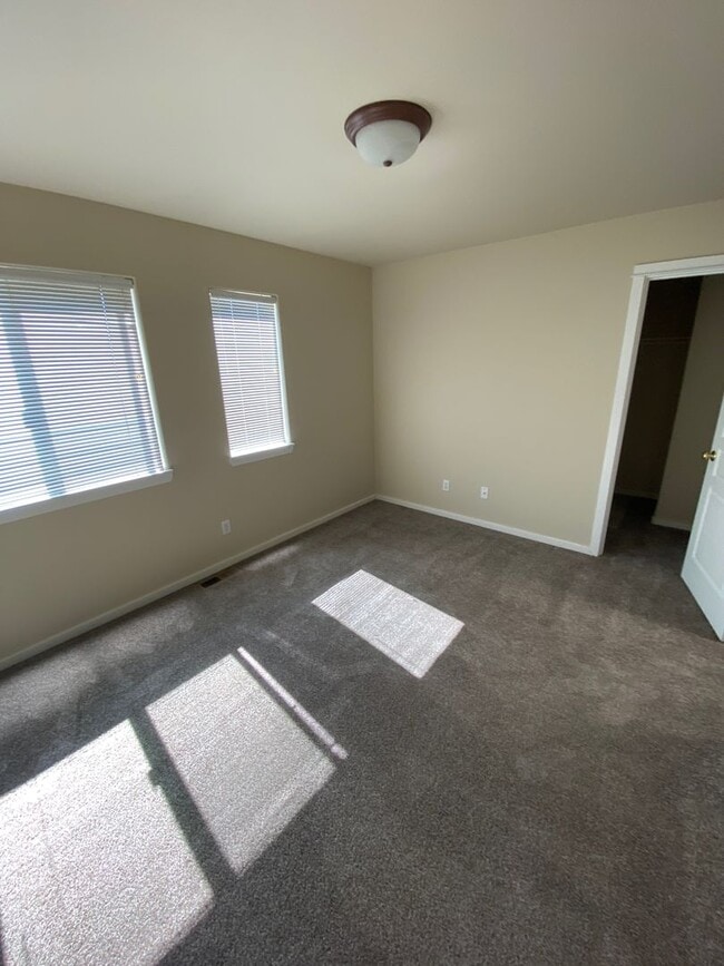 Photo - sal61331 Unit 01