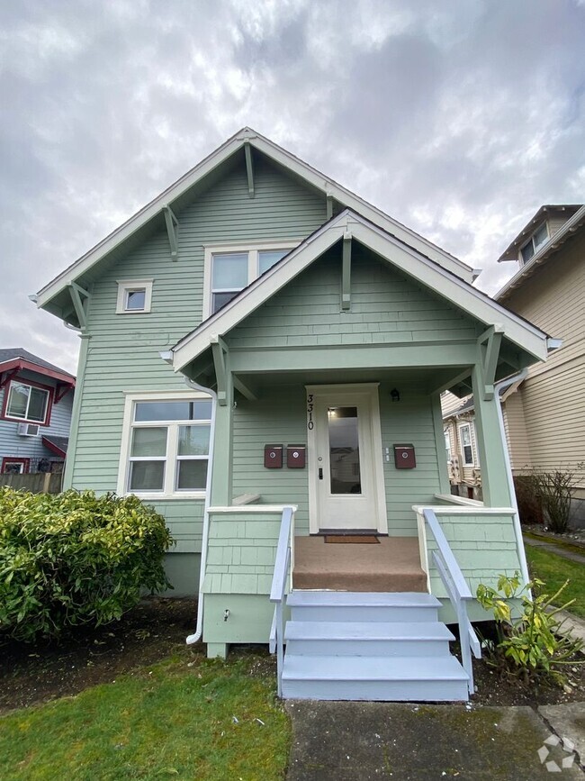 Building Photo - W111 Unit B Rental