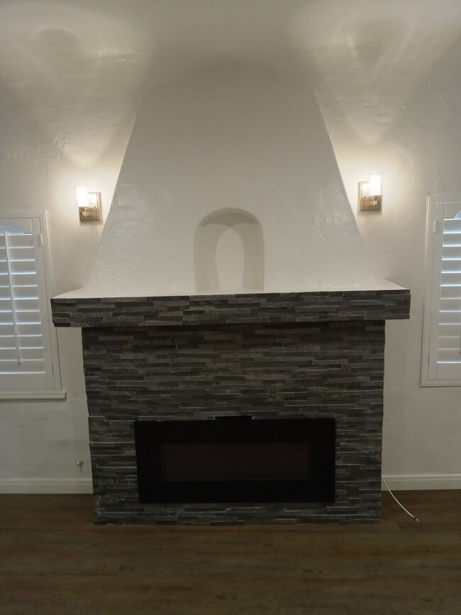 Photo - 2216 S Marvin Ave Unidad 2216