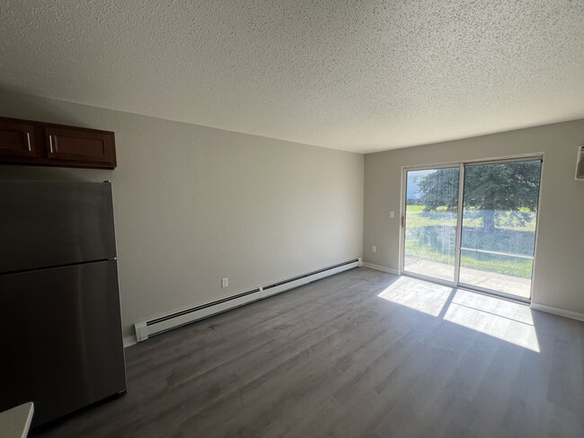 Photo - Parkview Apartments