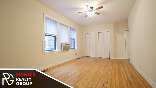 Building Photo - 3721 N Pine Grove Ave