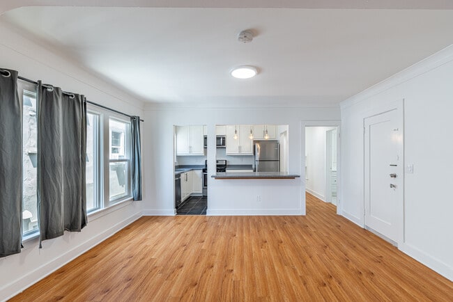 Photo - 232 N New Hampshire Ave Unidad 232.5