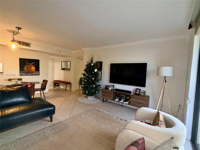 Photo - 8065 SW 107th Ave Unit 313