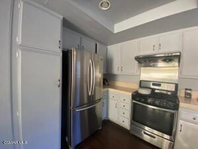 Photo - This is a lovely 2 bedroom, 1 1/2 bathroom in the highly desirable, lovely Oak Park