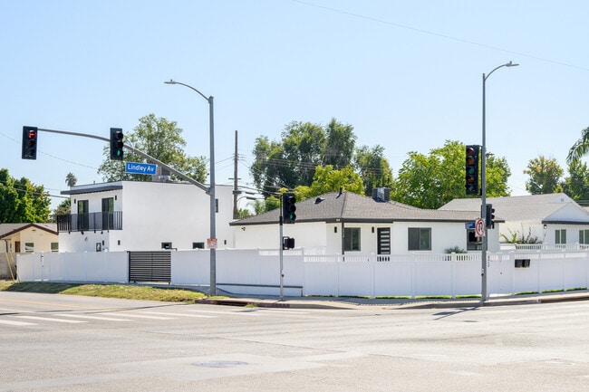Photo - 18060 W Oxnard St Casa