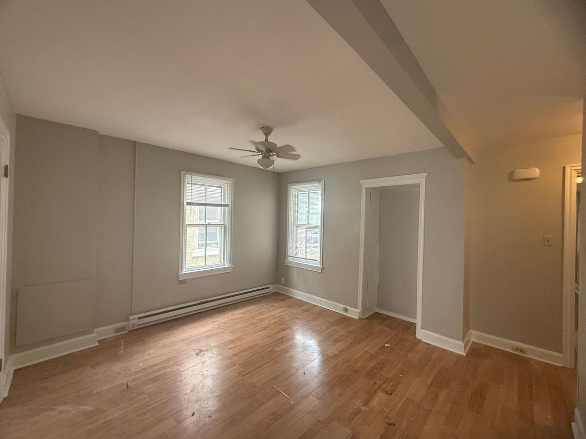 Photo - 621 N Pitt St Unit 621 N Pitt Apt 2
