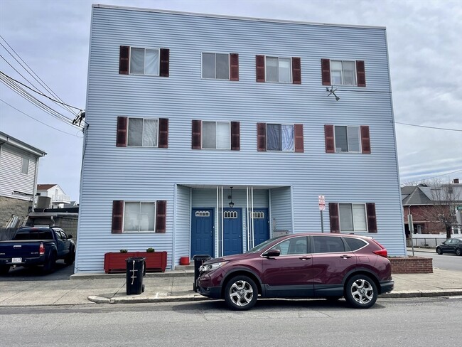 Photo - 217-221 Highland Ave Unidad 1 Rental