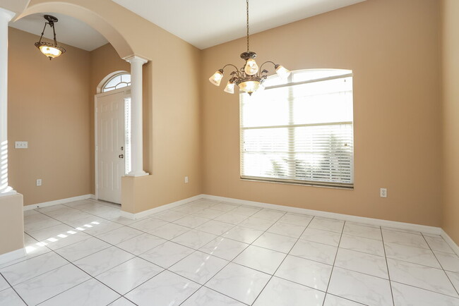 Photo - 5009 25th St E