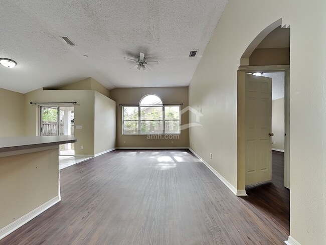 Photo - 2315 Kenwick Dr