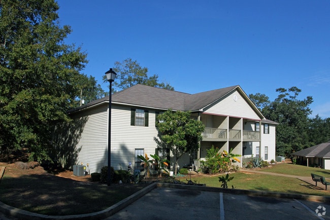 Hunters Run - No Vacancy; Waitlist Only!