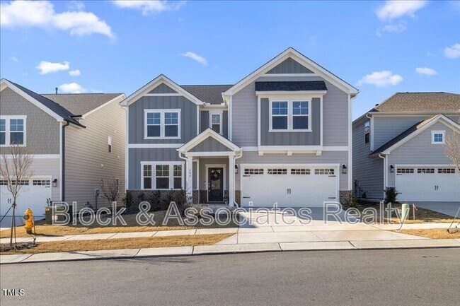 Photo - 504 Morning Glade St