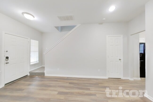 11403 Carla St