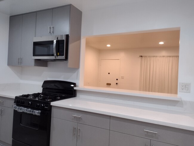 Photo - 4121 183rd St