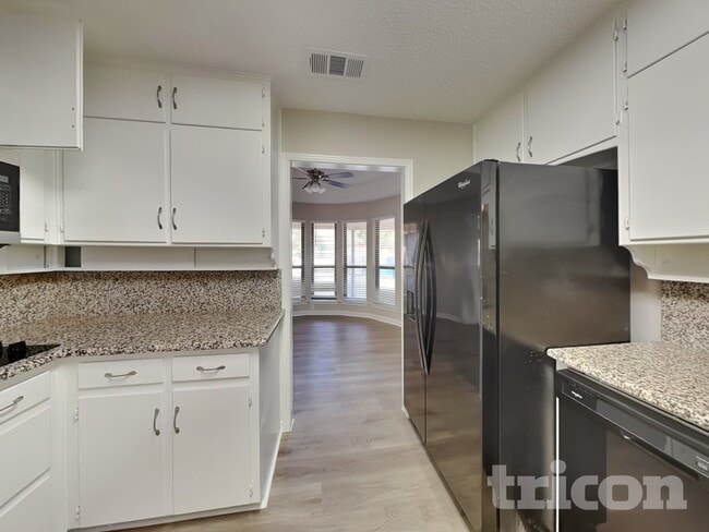 Photo - 3513 Meadowlark Ln