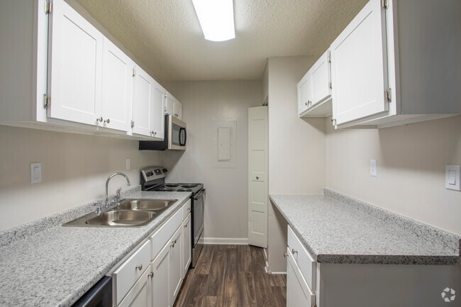 2BR, 1BA