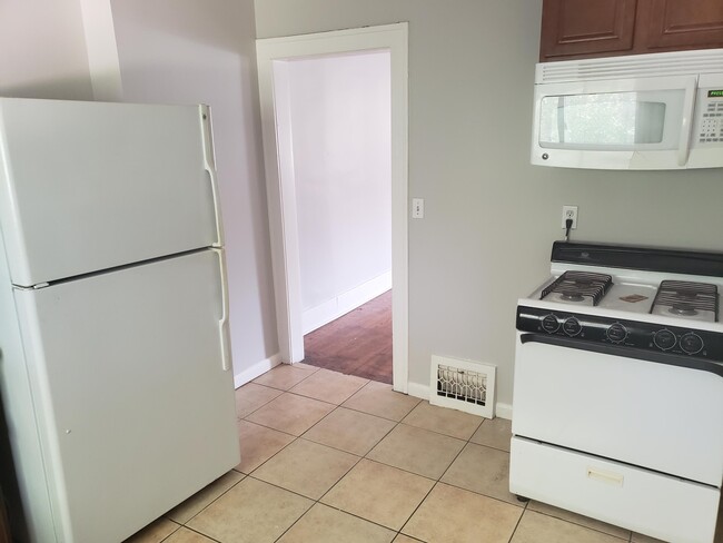 Photo - 758 W Huron St