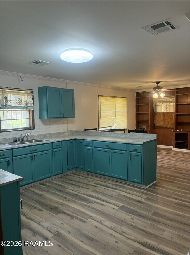 Photo - 515 Walton St