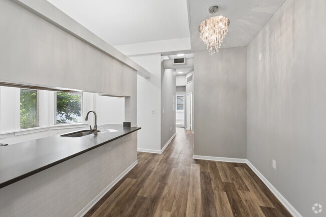 2BR, 1BA - 950SF - Dining Room