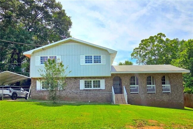 Building Photo - 6684 Londonderry Dr