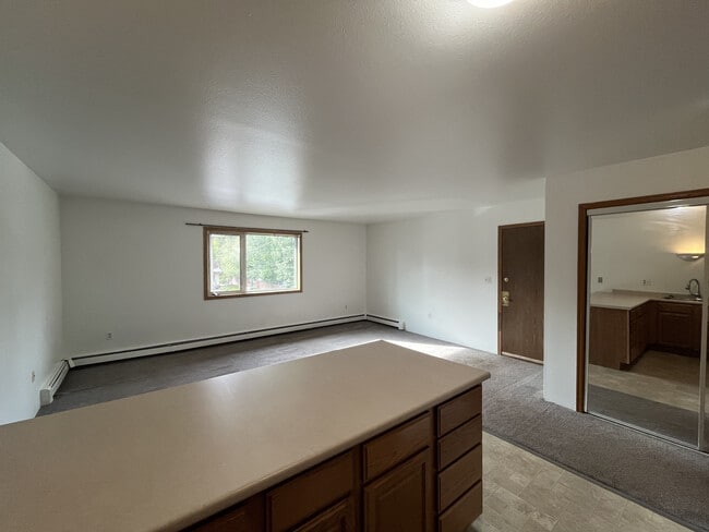 Photo - 615 Ginko Rd Unit Apartment 3