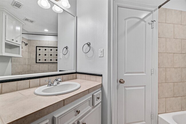 Photo - 20637 Eaglewood Trace Dr