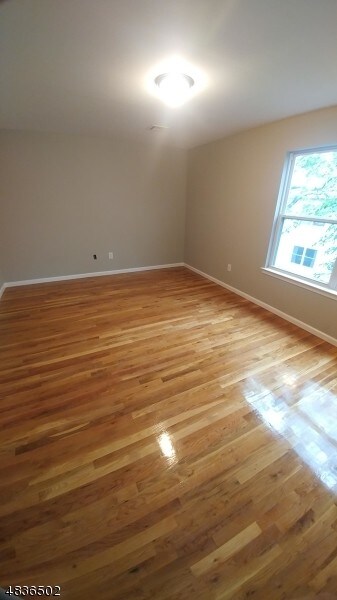 Photo - 214 E Jersey St