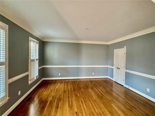 Photo - 5450 Heathridge Terrace