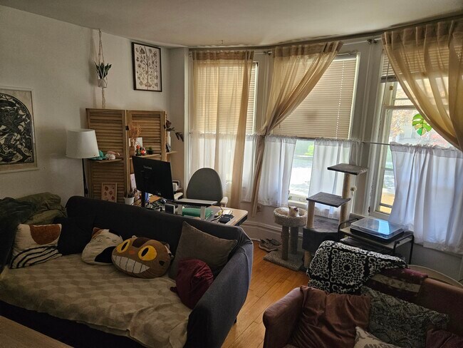 Photo - 2527 N Cramer St Unit Lower 2 Bedroom