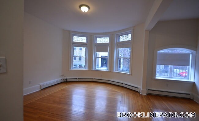 Photo - 17 Fairbanks St Unit 12A