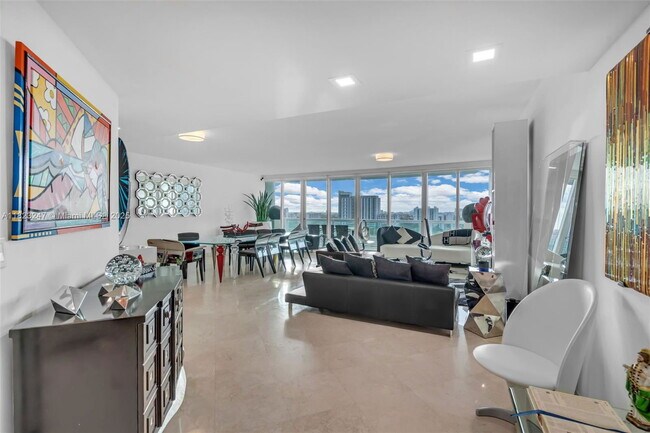 Photo - 1643 Brickell Ave Unidad 1406