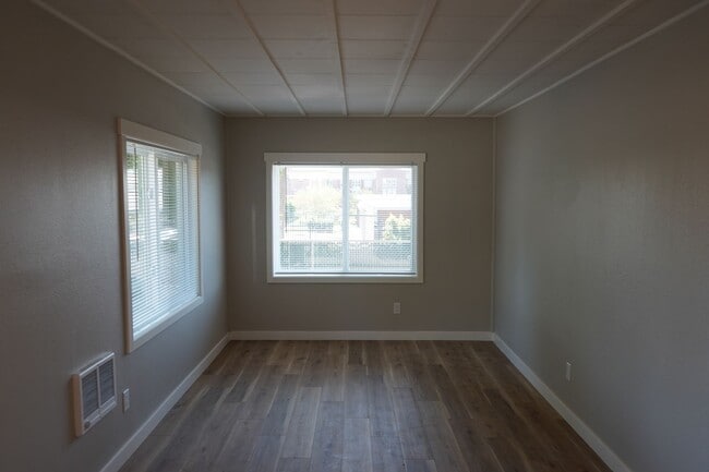 Photo - r1500VDuplex Unidad 1500