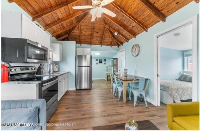 171 Beach Front