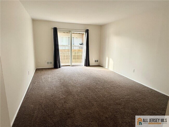 Photo - 285 S Lincoln Ave