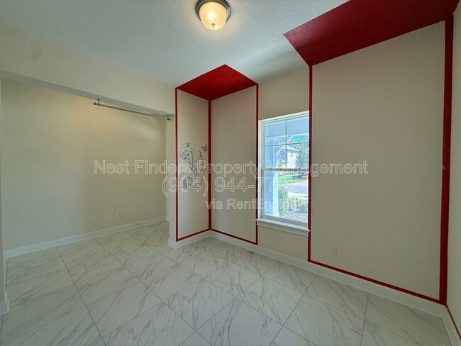 Photo - 214 Starlis Pl