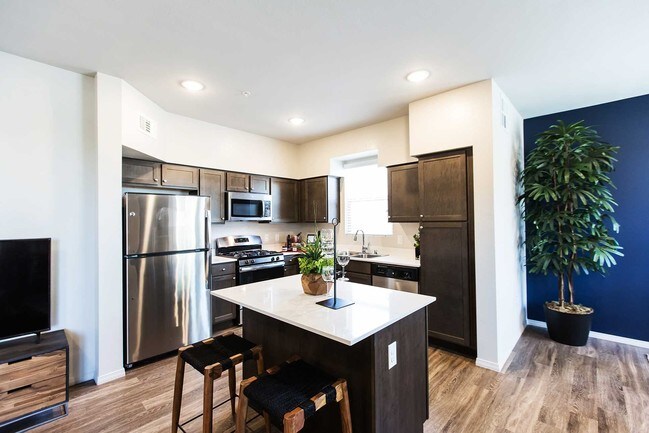 SOLANA APARTMENT HOMES