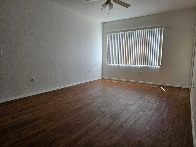 Large Living Room - 18416 N Cave Creek Rd