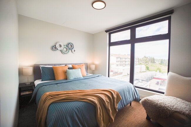 2 BR, 2BA - 887SF - Mission Landing