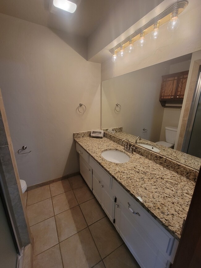 Photo - 813 Waterview Rd