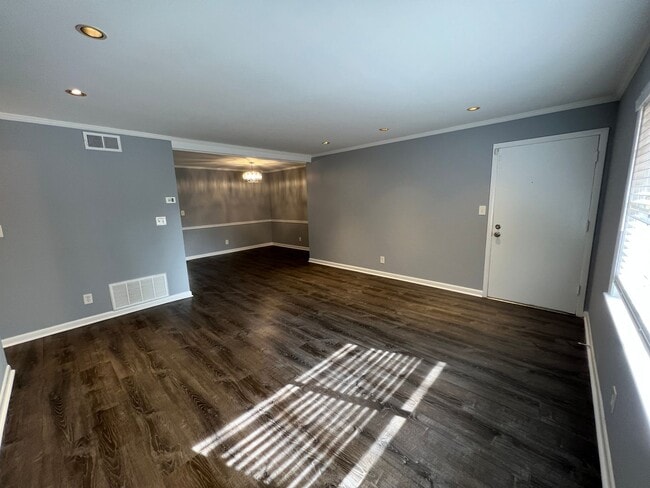 Photo - 3057 Pharr Ct N Northwest Unidad E2