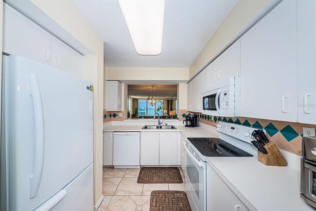 Photo - 6105 Bahia Del Mar Cir N Unidad 382