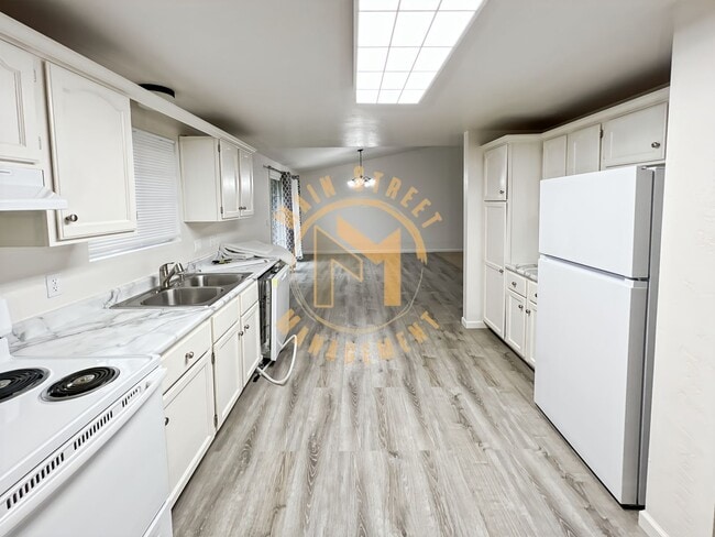 Photo - 466 S Good Hope Rd Unit 466