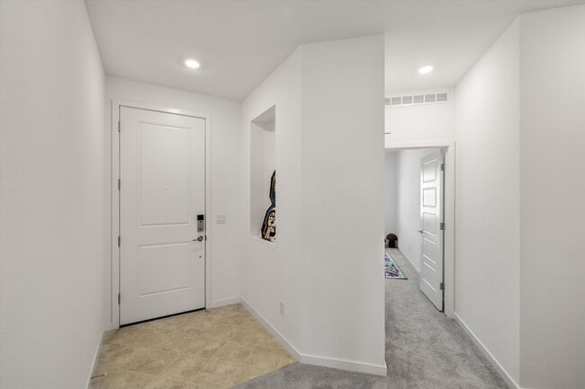 Photo - Spacious 3-Bed, 2-Bath Home with 2-Car Gar...